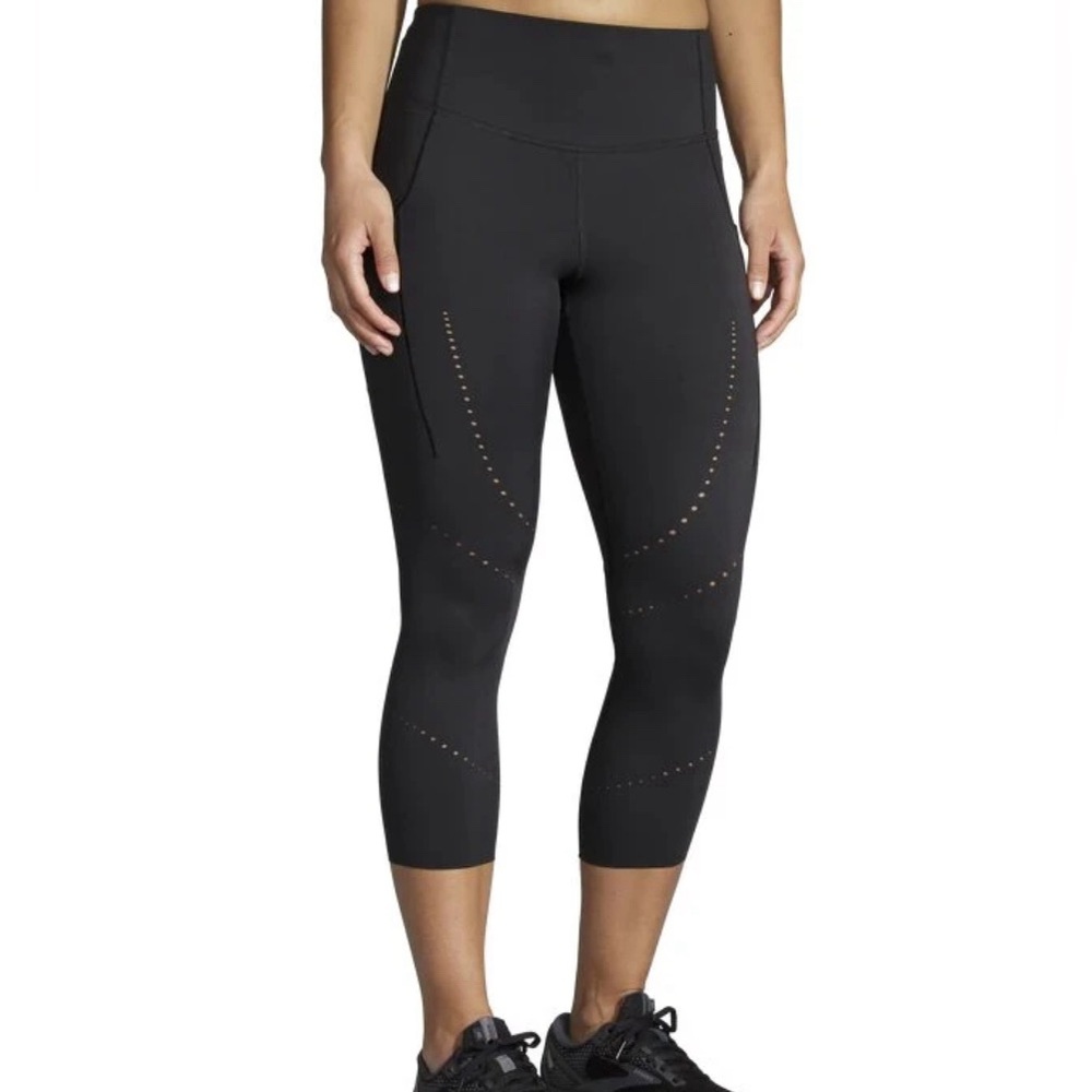 Brooks Black Cropped Performance Leggings